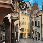 Schöne Neubauwohnung mit Garten